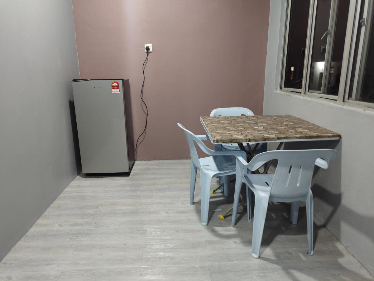 Alish Homestay Gua Musang With Free Wifi, Netflix Екстер'єр фото
